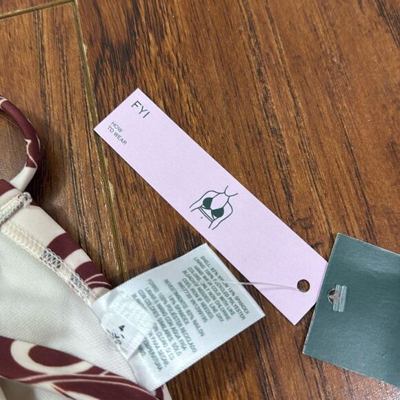 NWT Wild Fable 1X (17-18) Floral Strappy Triangle Center Front Ring Bikini Top - Picture 8 of 9